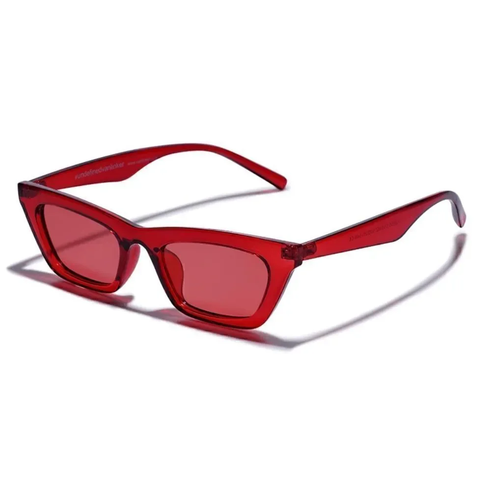 Vintage Small Cat Eye sunglasses